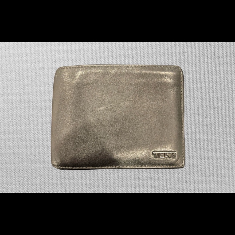 TUMI BIFOLD WALLET GENUINE - LEATHER